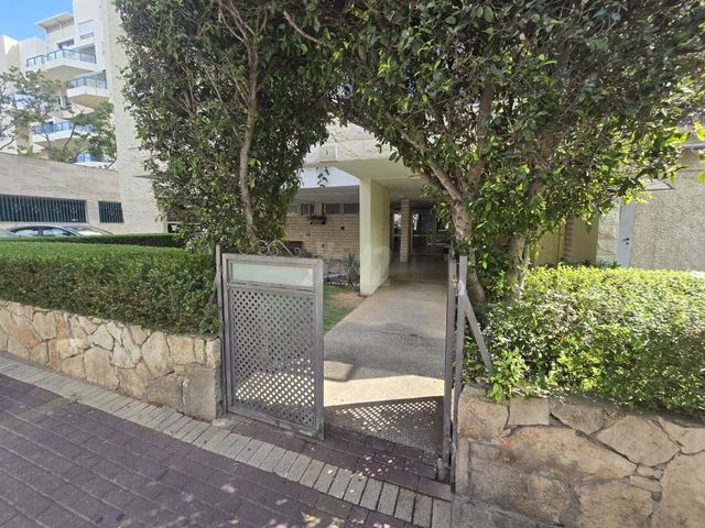 הגנים 3