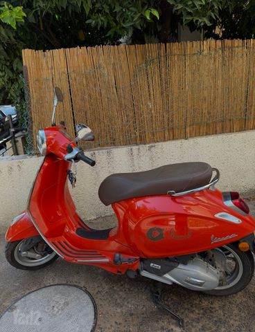 מודעת רכב פיאג'ו וספה פרימוורה 125