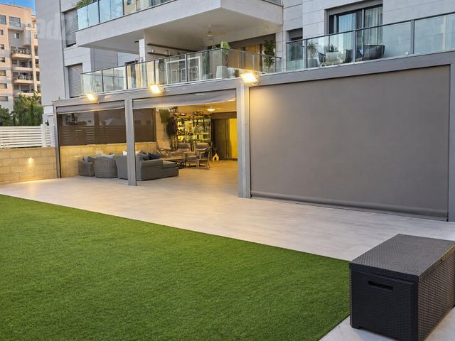Herzliya, Israel 4