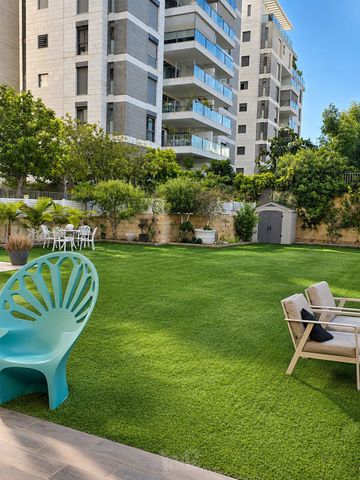 Herzliya, Israel 6