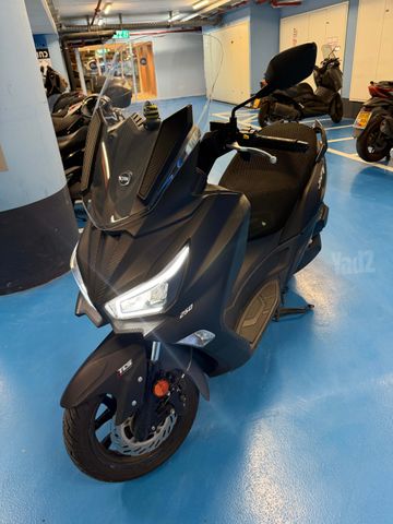 מודעת רכב סאן יאנג ג'וי-מקס Z-250
