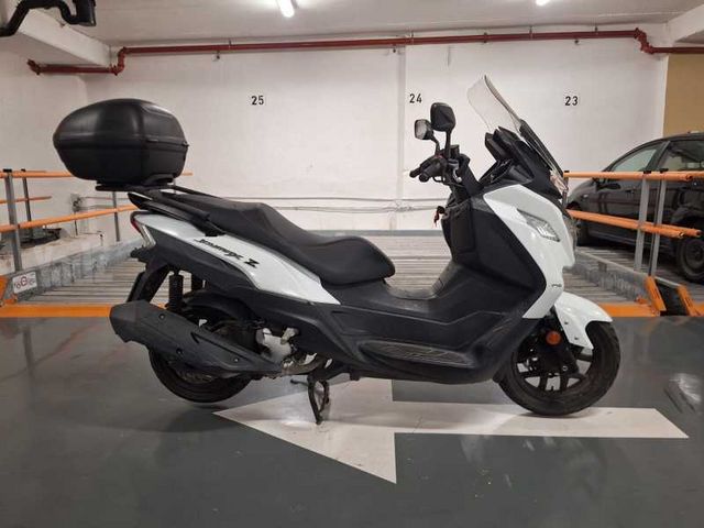 מודעת רכב סאן יאנג ג'וי-מקס Z-250