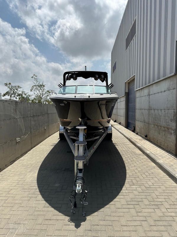 מודעת רכב Chaparral 2