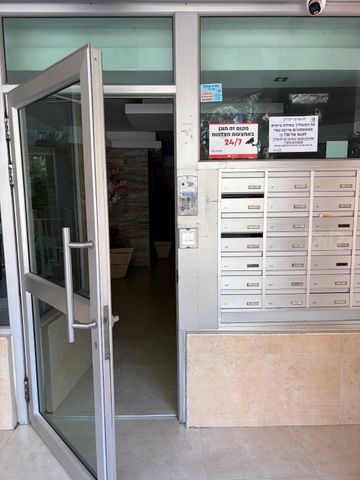 הרב ניסים 13