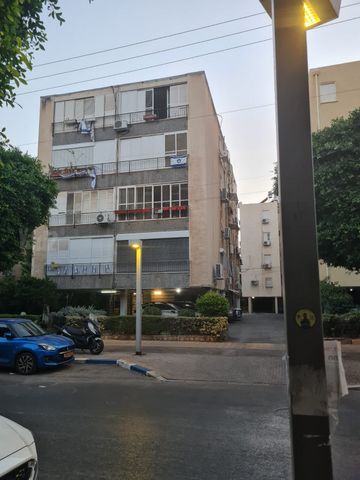 יהושע חנקין 28