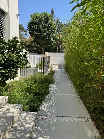 Tel Aviv-Yafo, Israel 3