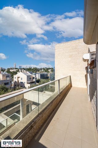 יעקב שריבוים 
