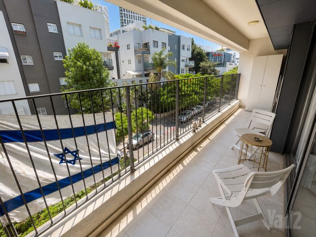 אהרון גולדשטיין 