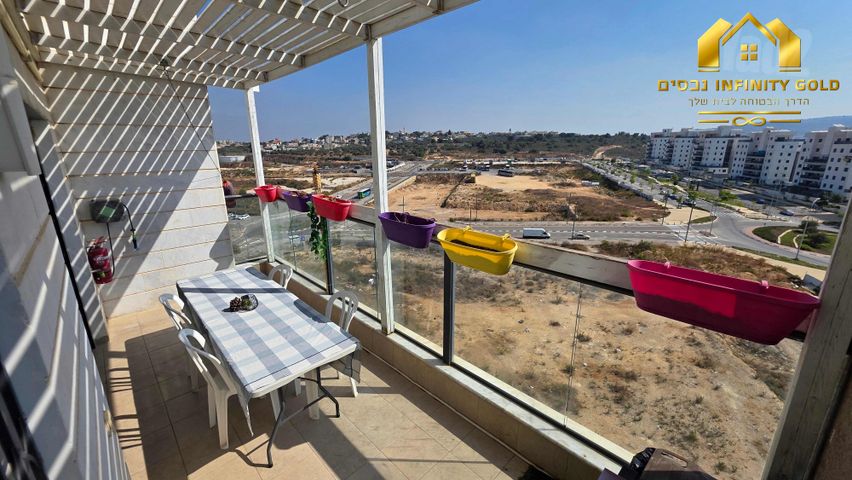 גג/ פנטהאוז, מעו"ף, חריש