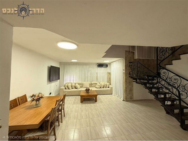 רובע ט'