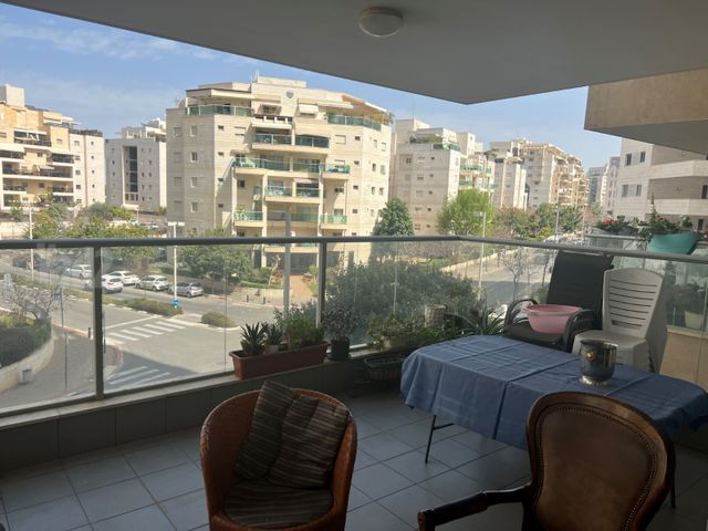 סמיר משה נקאש 