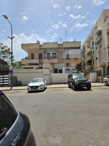 אפלטון 