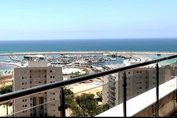 Ashdod, Israel 4