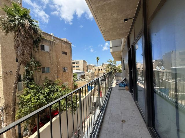 אחד העם 8