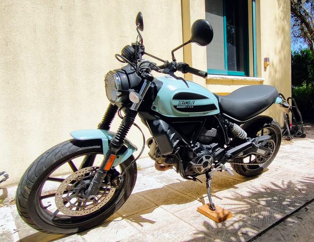 מודעת רכב דוקאטי סקרמבלר 400