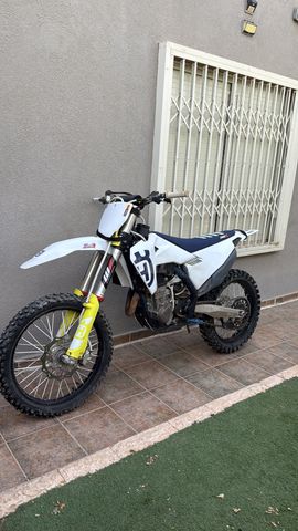 מודעת רכב הוסקוורנה FC450