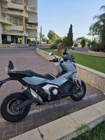 מודעת רכב הונדה X-ADV750