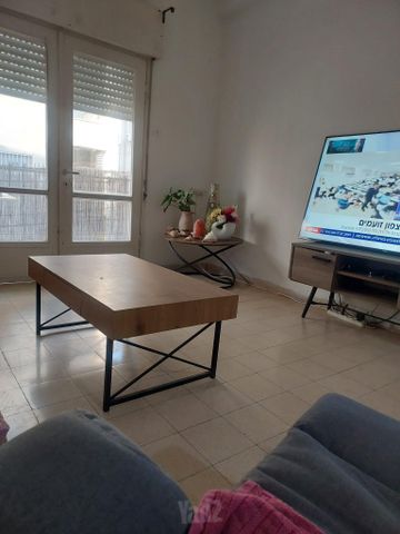 שדרות ירושלים 90