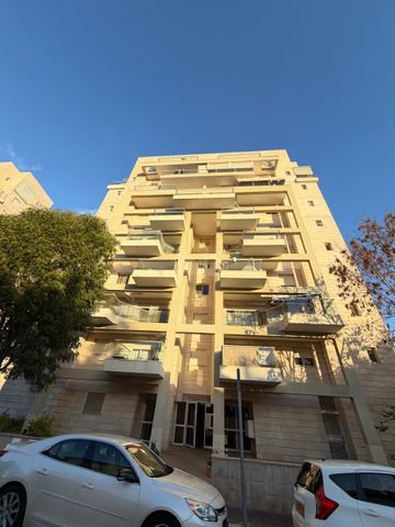 הרב חנזין 