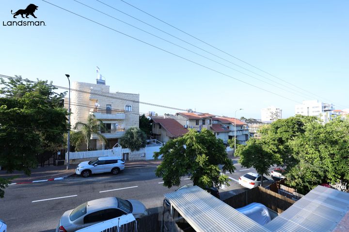 חיים הזז 3