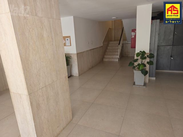 דירה למכירה בירושלים (תיווך) — 3