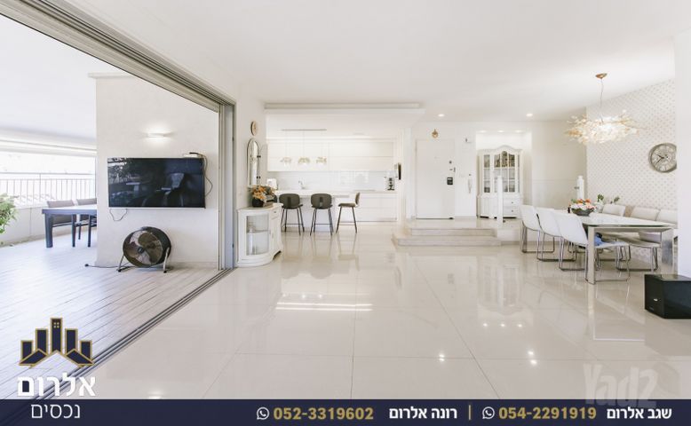 הבנים 21