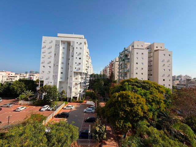 הרב אונטרמן 