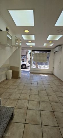 חנויות/ שטח מסחרי
