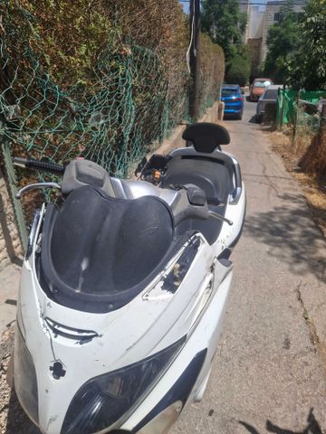 מודעת רכב פיאג'ו X-Evo 250