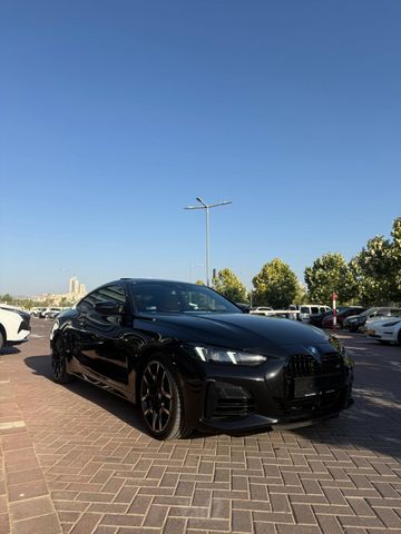 מודעת רכב ב מ וו סדרה 4