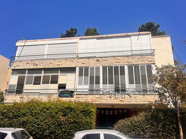 נחמיה 