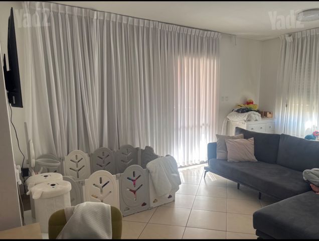 ניצנים 4
