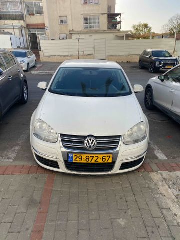 מודעת רכב פולקסווגן ג'טה