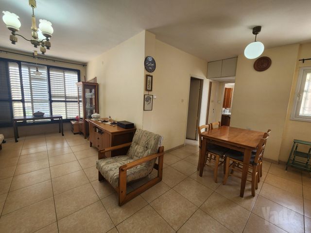 ד"ר יהושע טהון 15