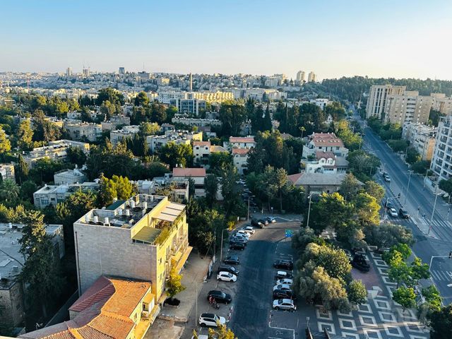 שדרות הרצל 103