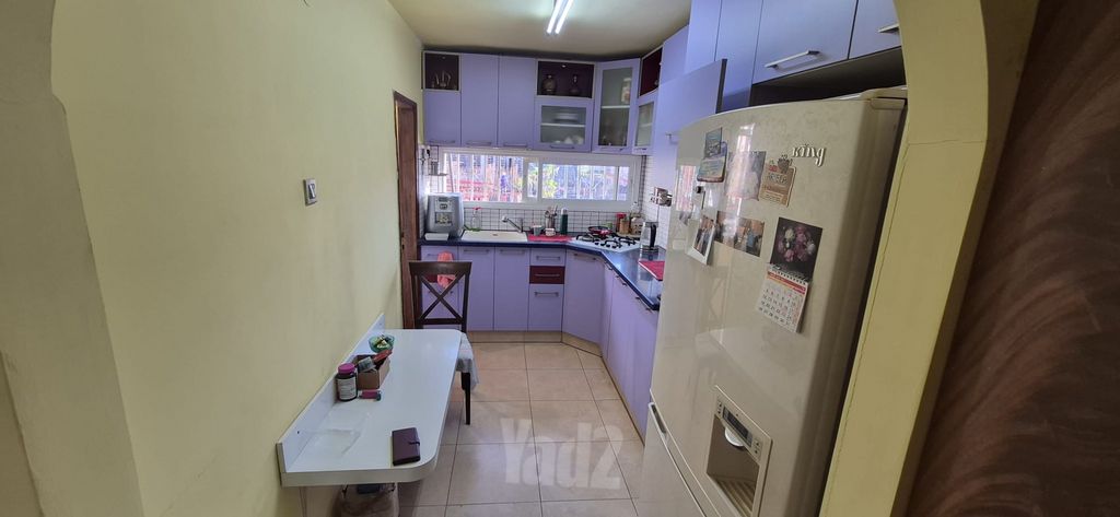 אלי כהן 18