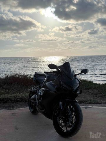 מודעת רכב הונדה CBR650R