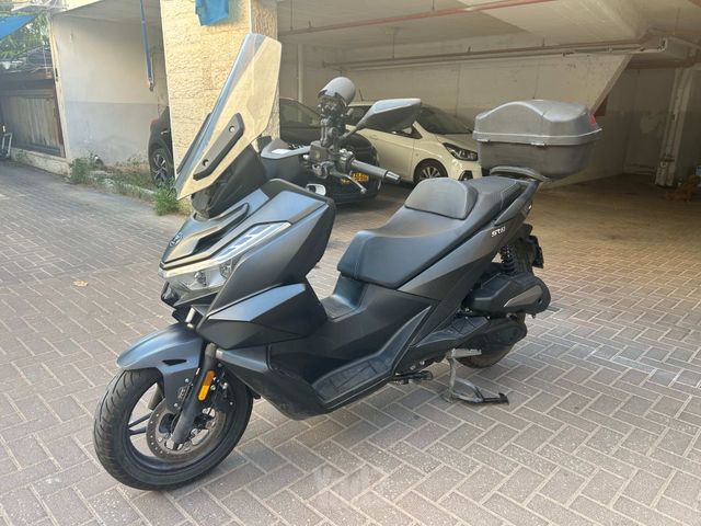 מודעת רכב VOGE SR3