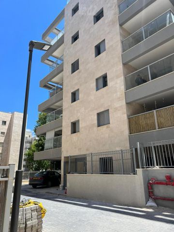 דרך שרה 22
