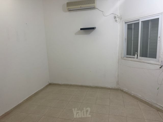 מבוא הקתרוס 22