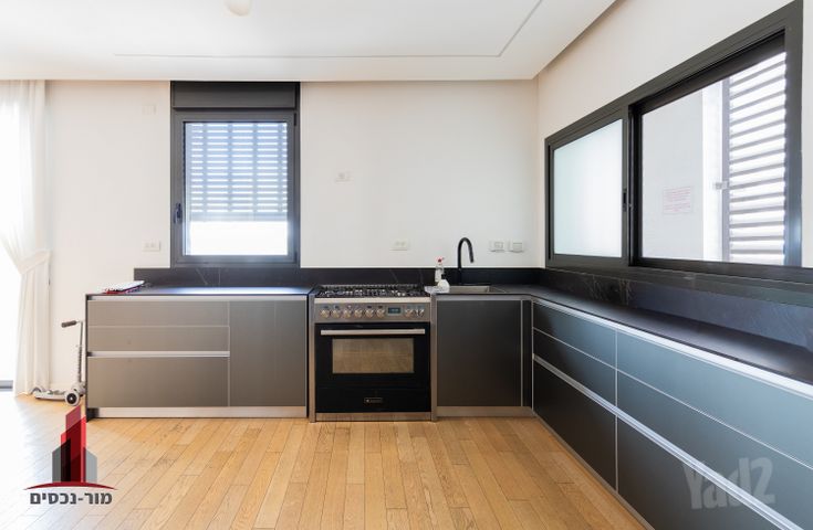 Ramat Gan, Israel 10