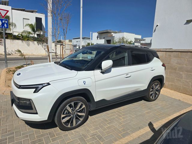 מודעת רכב ג׳יי.איי.סי E-JS4
