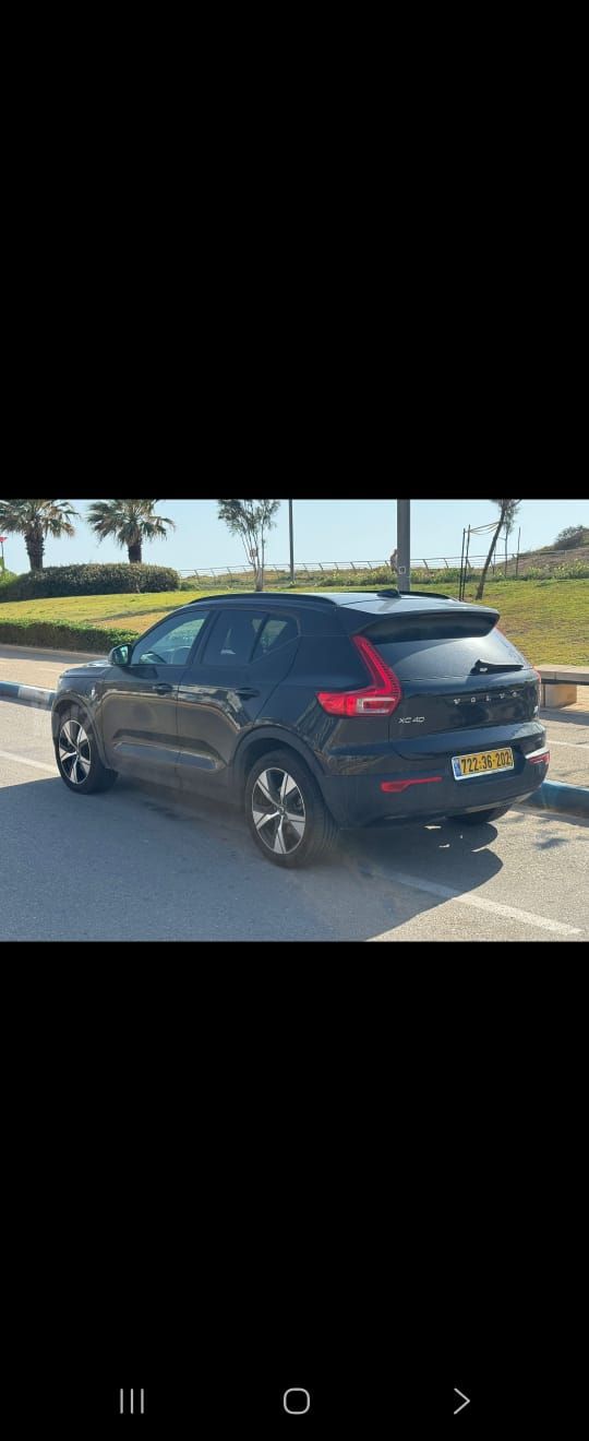 מודעת רכב וולוו XC40 2