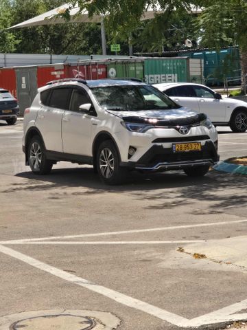 מודעת רכב טויוטה RAV4