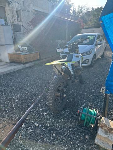 מודעת רכב הוסקוורנה TE300