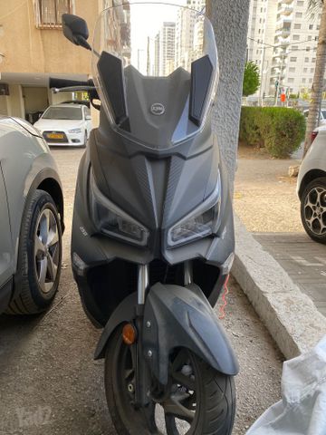 מודעת רכב סאן יאנג ג'וי-מקס Z-250