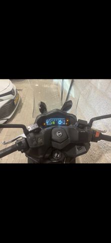 מודעת רכב סאן יאנג ג'וירייד 300 16