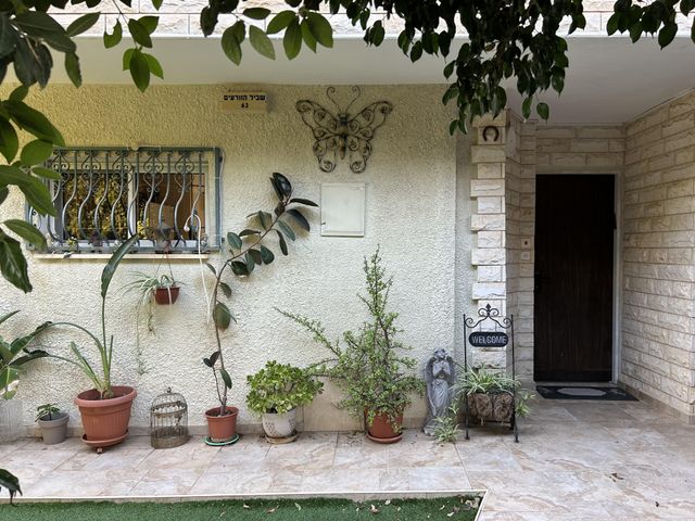 שביל הזורעים 63