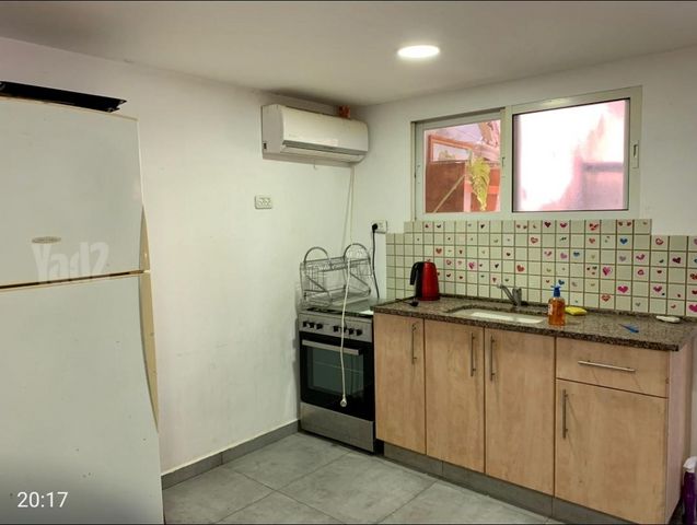 קיבוץ גלויות 3