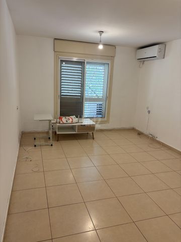 הרצפלד 22